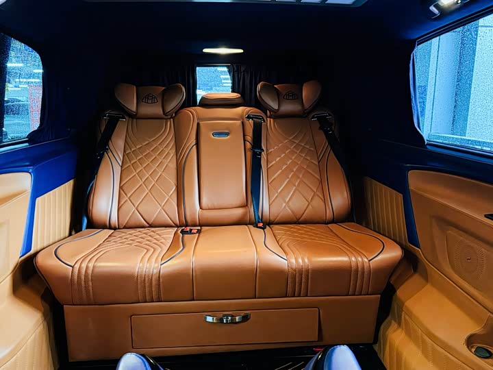 Фото 16 - Mercedes-Benz Vito