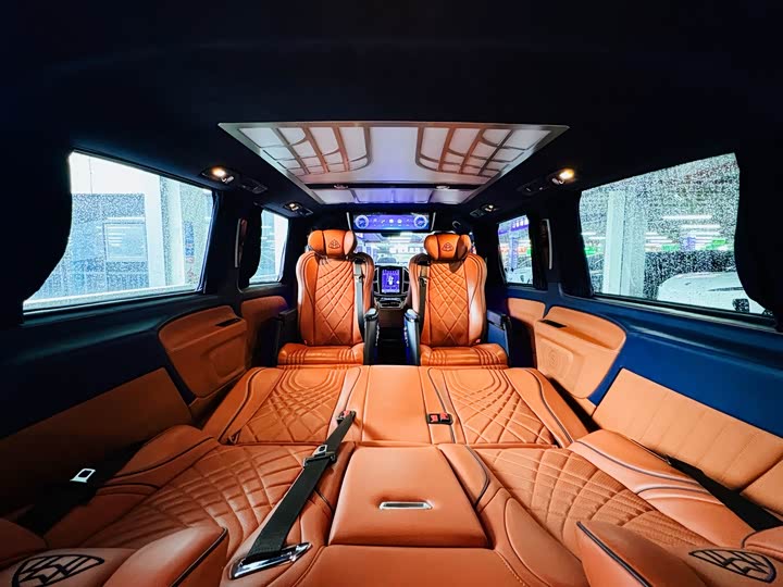 Фото 17 - Mercedes-Benz Vito