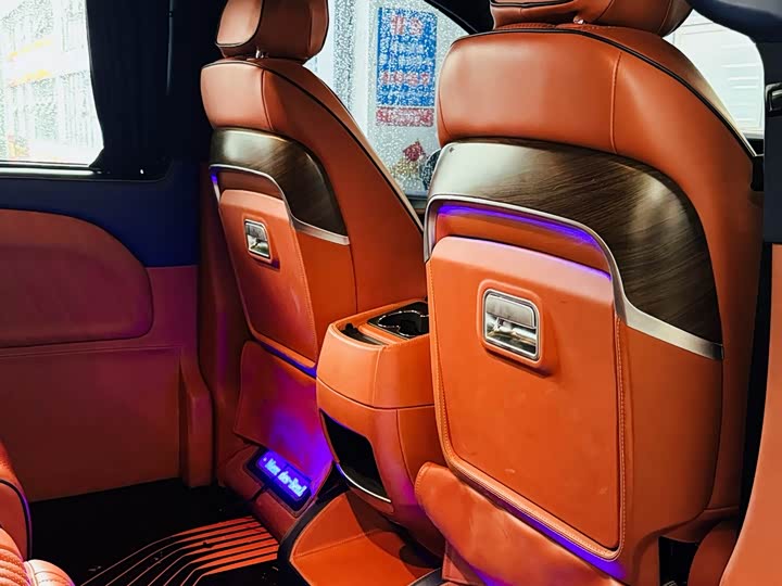 Фото 7 - Mercedes-Benz Vito