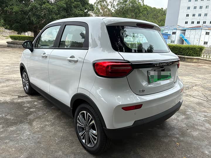 Фото 10 - Leapmotor T03