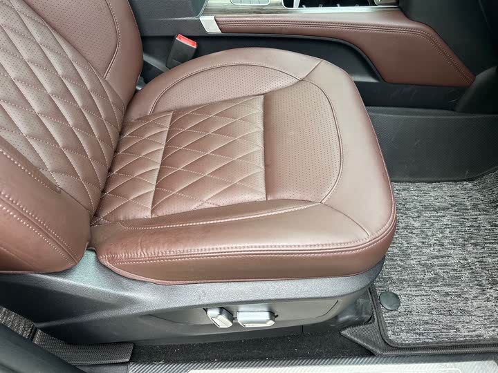 Фото 14 - Haval H9