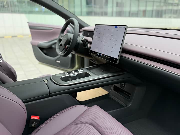 Фото 12 - Xiaomi SU7