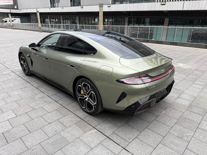 Фото 13 - Xiaomi SU7