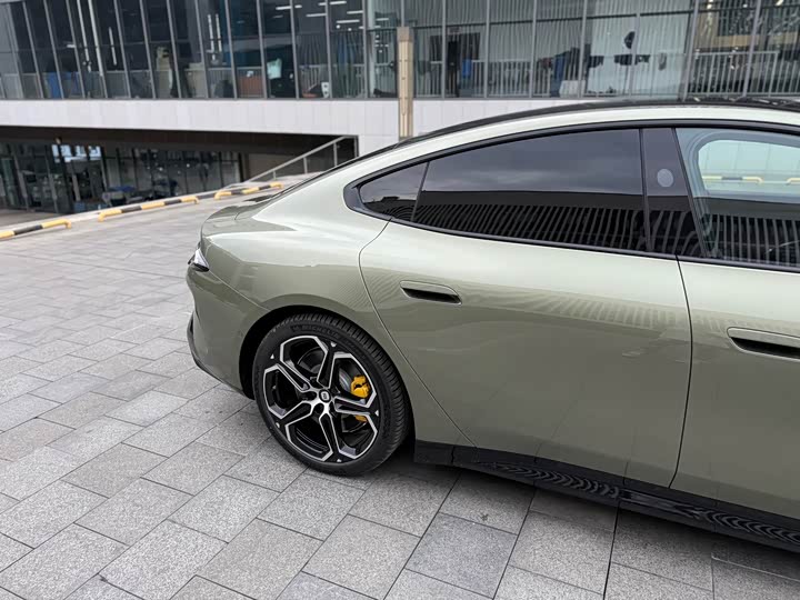 Фото 20 - Xiaomi SU7