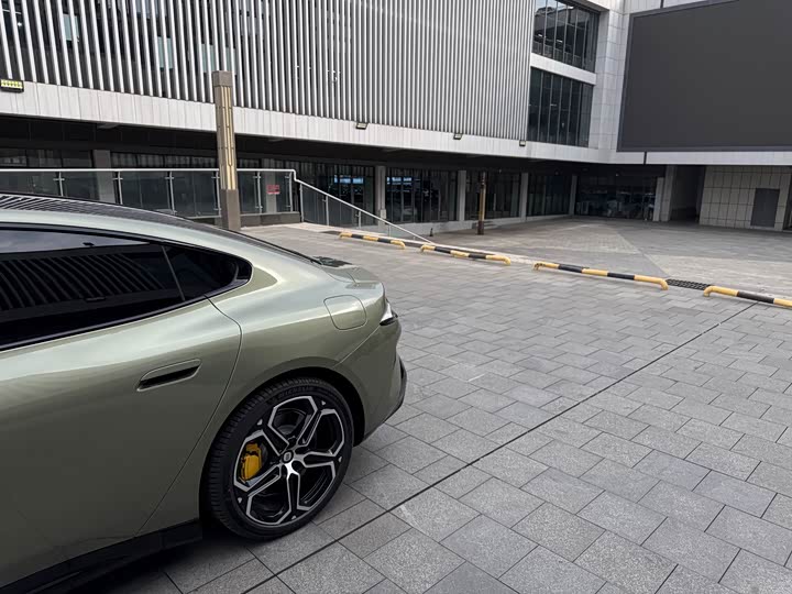 Фото 21 - Xiaomi SU7