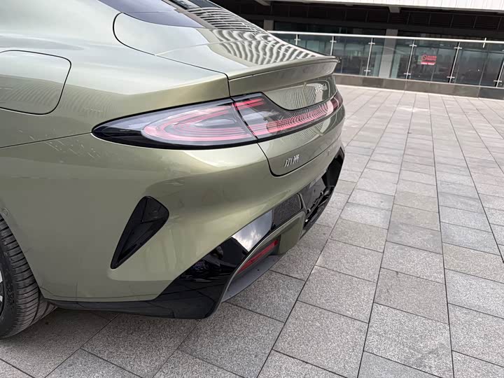 Фото 22 - Xiaomi SU7