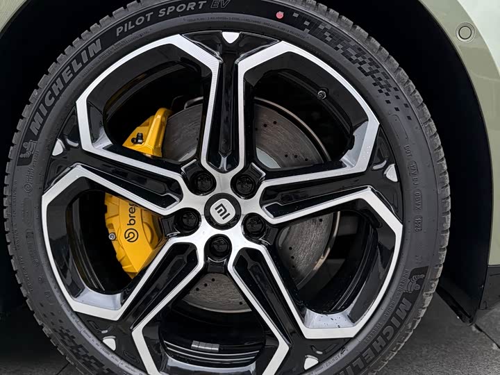 Фото 5 - Xiaomi SU7