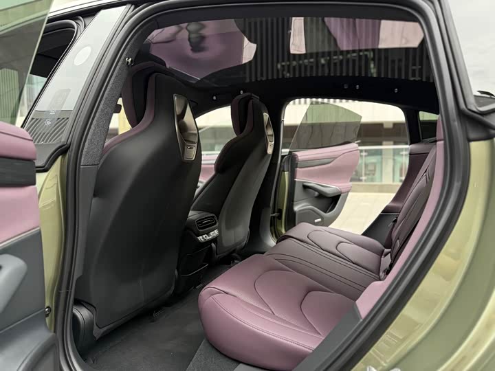 Фото 7 - Xiaomi SU7