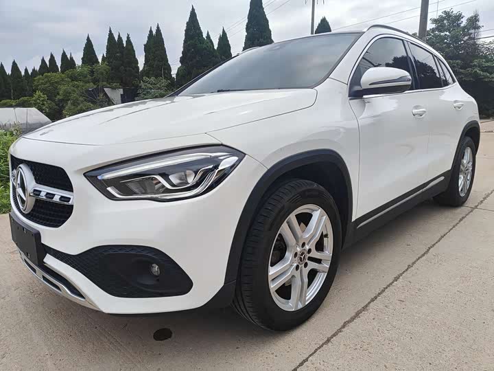 Фото 2 - Mercedes-Benz GLA-Class