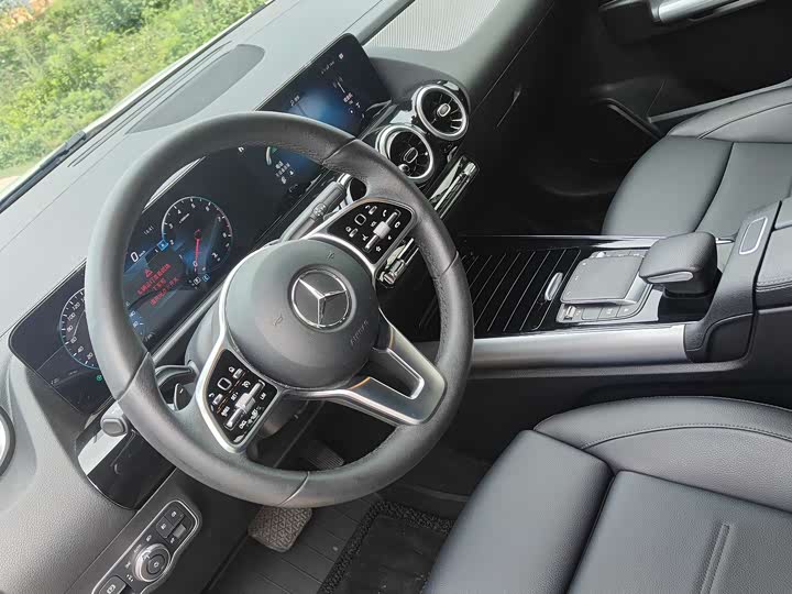 Фото 6 - Mercedes-Benz GLA-Class