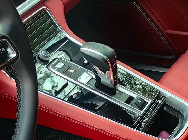 Фото 11 - Porsche Panamera