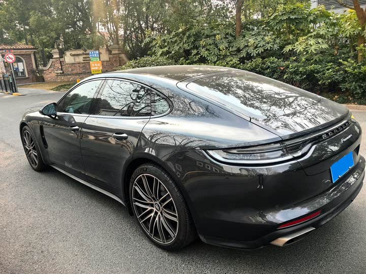 Фото 6 - Porsche Panamera