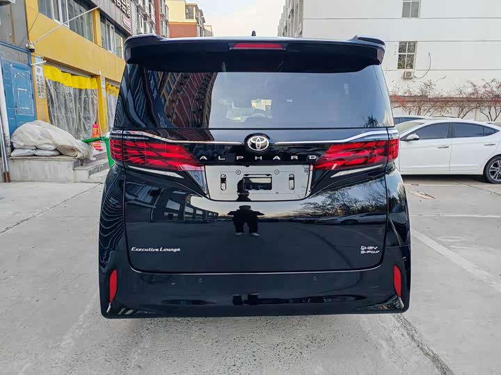 Photo 6 - Toyota Alphard