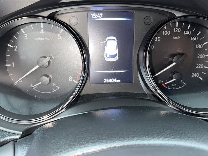 Фото 6 - Nissan X-Trail