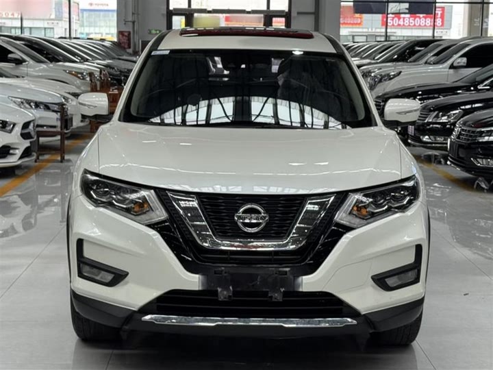 Фото 8 - Nissan X-Trail