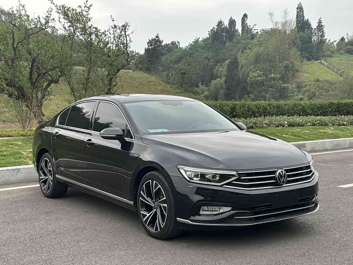 Фото 18 - Volkswagen Magotan