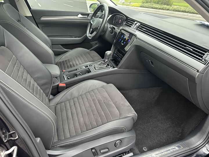 Фото 27 - Volkswagen Magotan