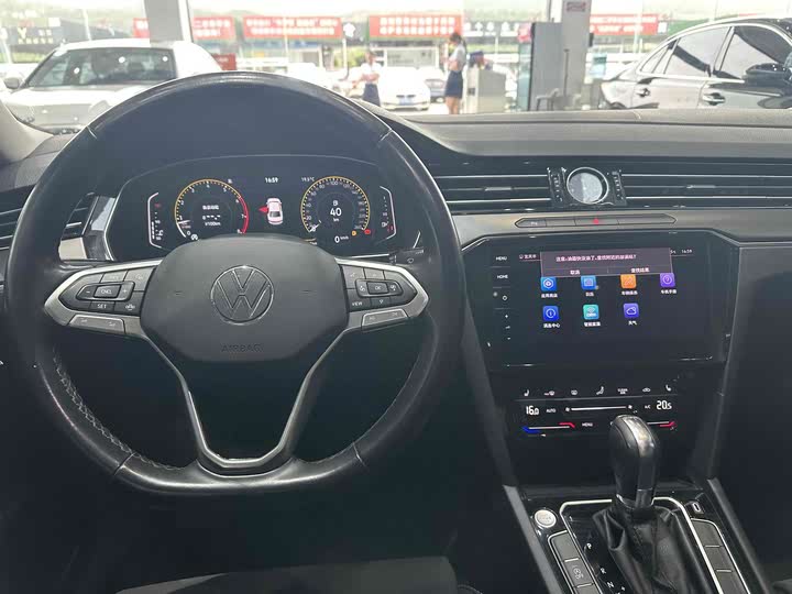 Фото 8 - Volkswagen Magotan