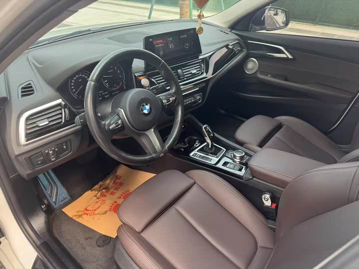 Фото 4 - BMW 1 Series