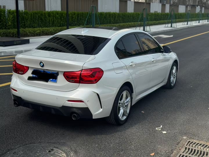 Фото 9 - BMW 1 Series