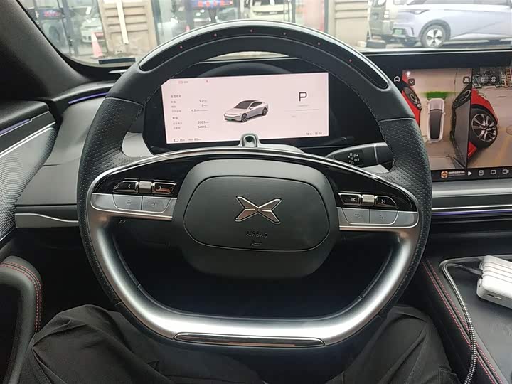 Фото 11 - XPeng P7