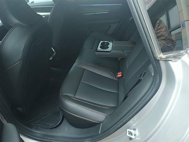 Фото 17 - XPeng P7