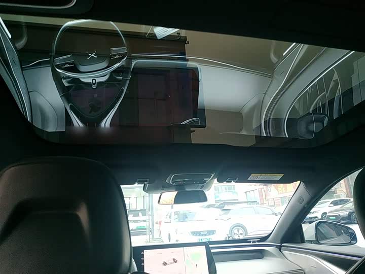 Фото 18 - XPeng P7