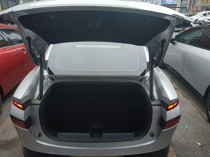 Фото 19 - XPeng P7