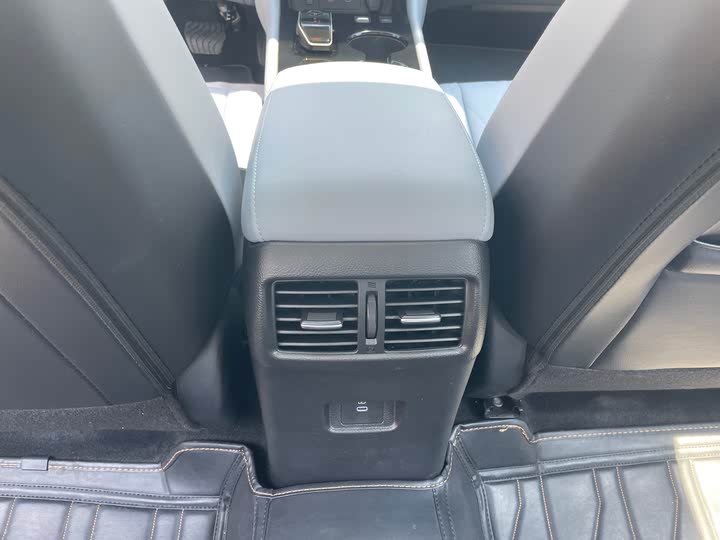 Фото 13 - Nissan Sylphy