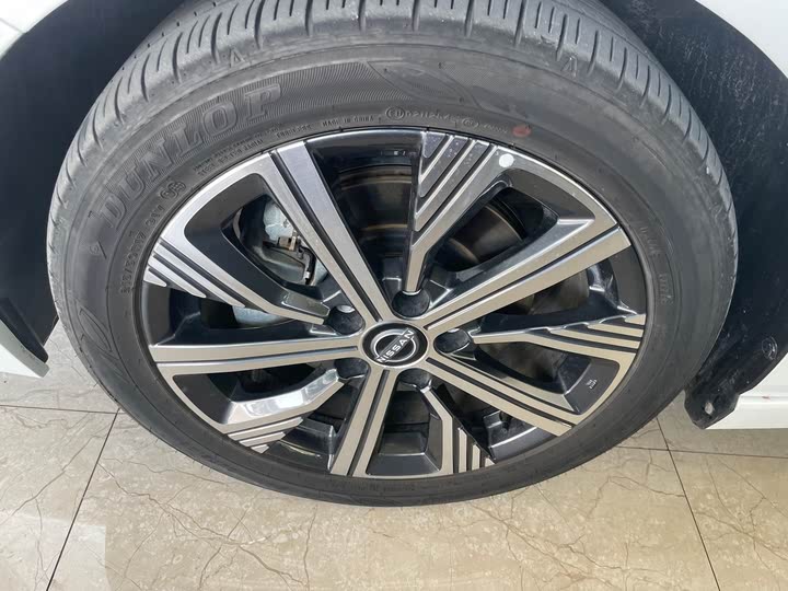 Фото 17 - Nissan Sylphy