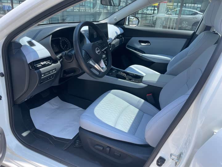 Фото 8 - Nissan Sylphy