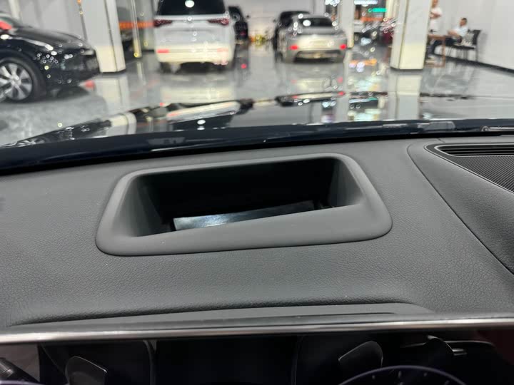 Фото 14 - Mercedes-Benz S-Class