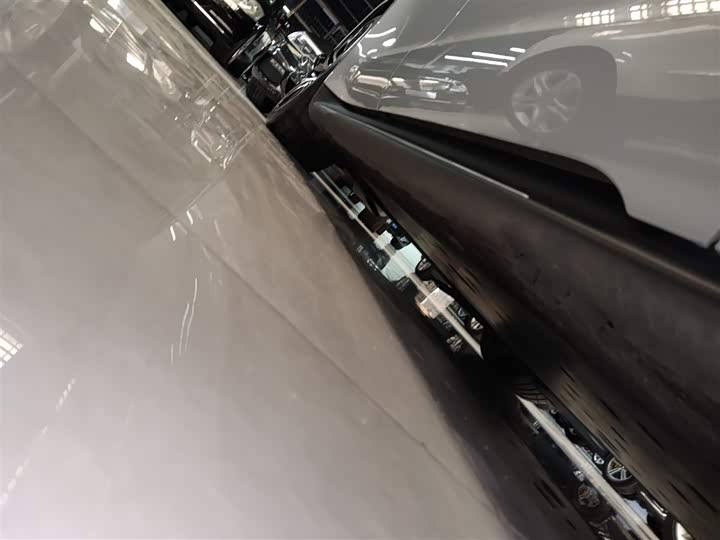 Фото 21 - Porsche Taycan