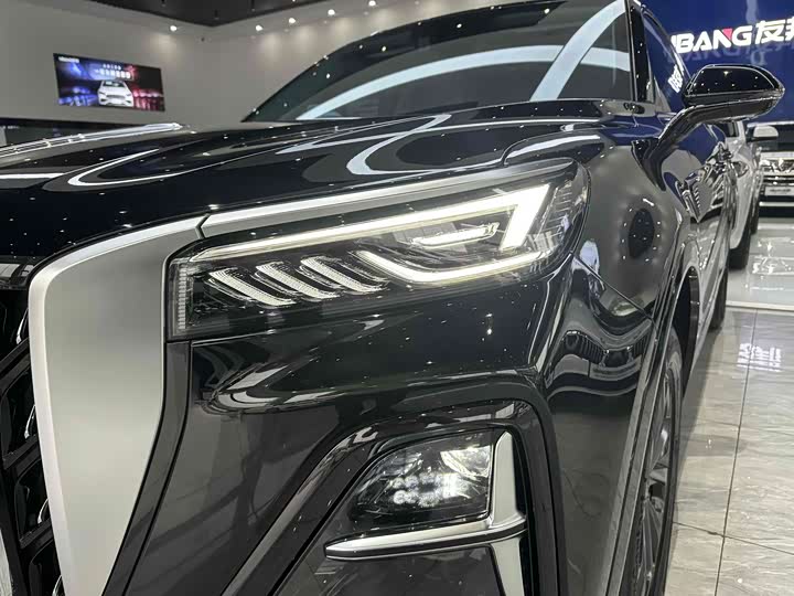 Фото 16 - Hongqi HS5