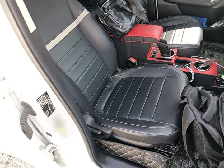 Фото 25 - Ora White Cat