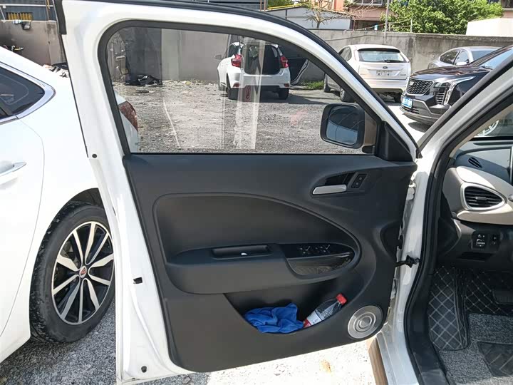 Фото 28 - Ora White Cat