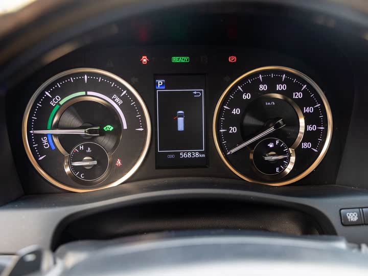 Фото 8 - Toyota Alphard