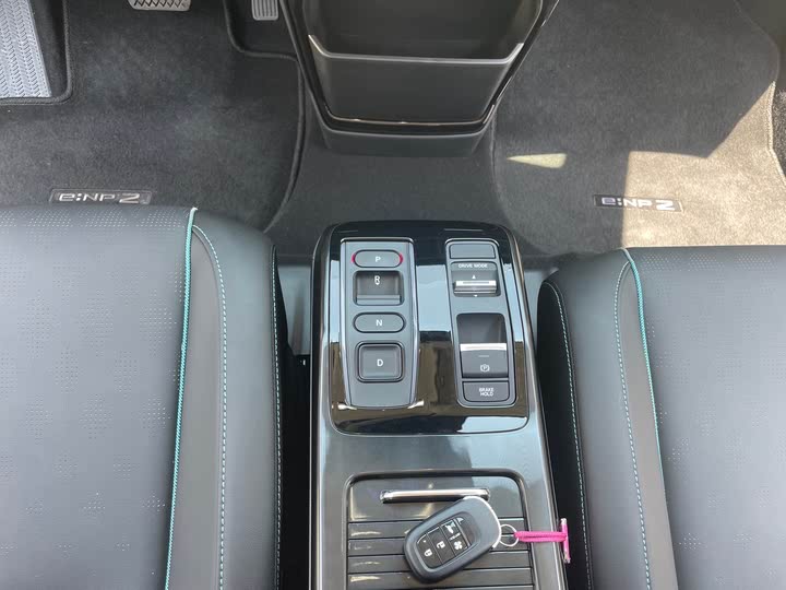 Фото 14 - Honda e:NP2