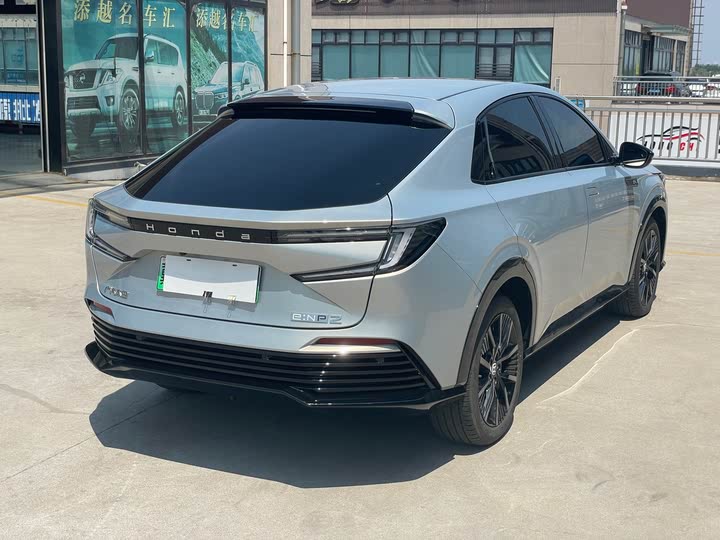 Фото 5 - Honda e:NP2