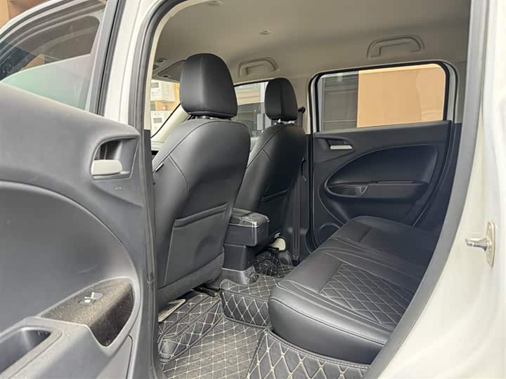 Фото 10 - Ora White Cat