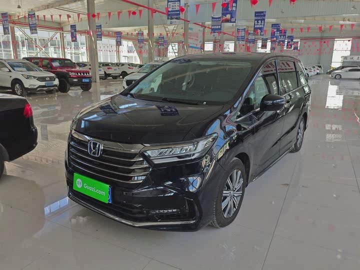 Фото 2 - Honda Odyssey