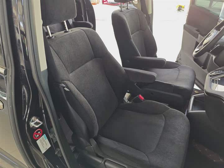 Фото 3 - Honda Odyssey