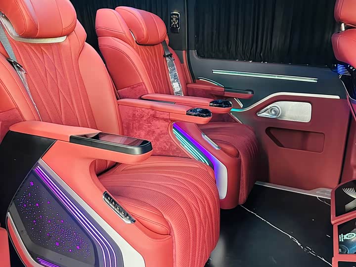 Фото 11 - Mercedes-Benz Vito