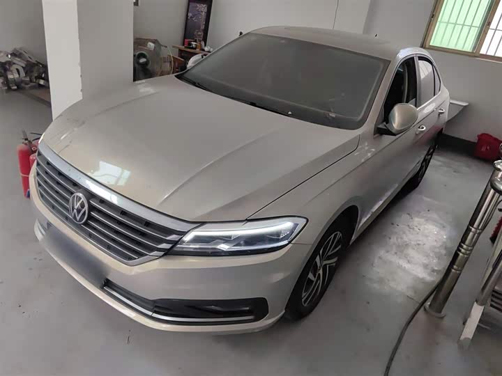 Фото 1 - Volkswagen Lavida