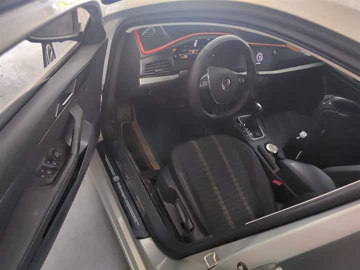 Фото 16 - Volkswagen Lavida