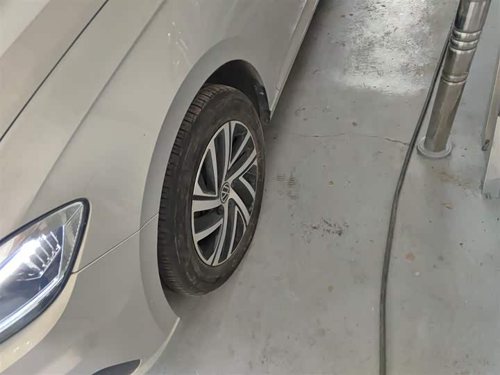 Фото 23 - Volkswagen Lavida