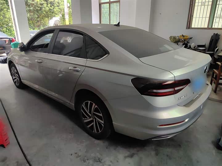 Фото 5 - Volkswagen Lavida