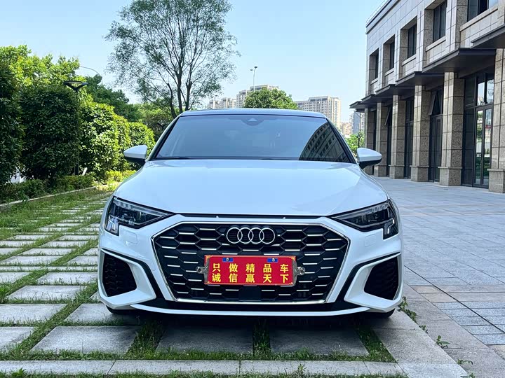 Фото 2 - Audi A3