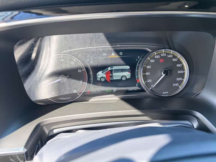 Фото 12 - GAC Trumpchi M8