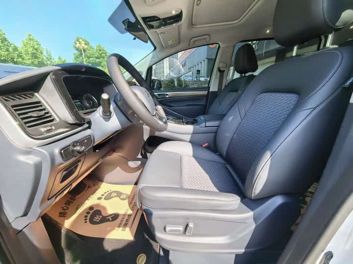 Фото 13 - GAC Trumpchi M8